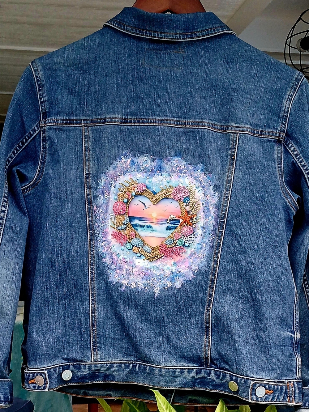Womens Size Lg Denim Jacket with Heart Seascape Back Art - Blue